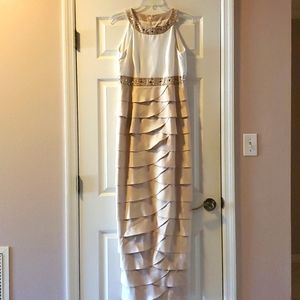 Jessica Howard, size 8, white and cream